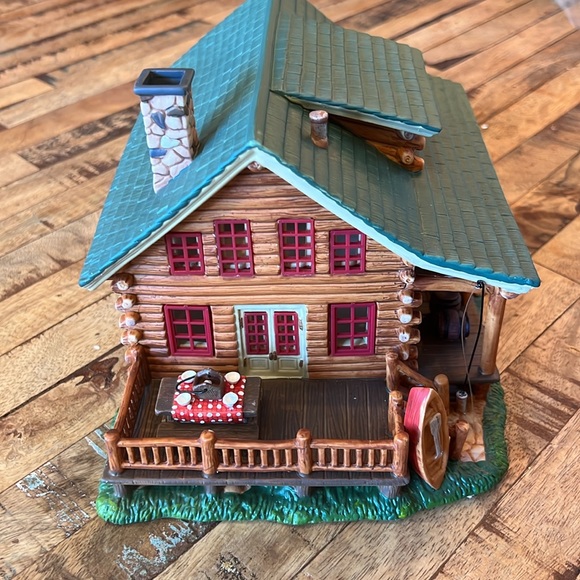 Heartland Valley Village Limited Edition Log Cabin Porcelain Lighted House w BOX - Picture 2 of 14